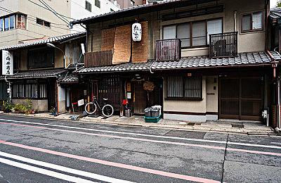 《星球大战：帝国战争》在发布17年后终于更新至64位